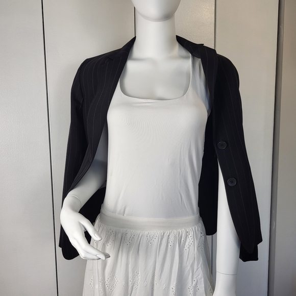 Anne Taylor Loft petite black+white pinstripe waist length blazer Size 0 - Picture 2 of 15